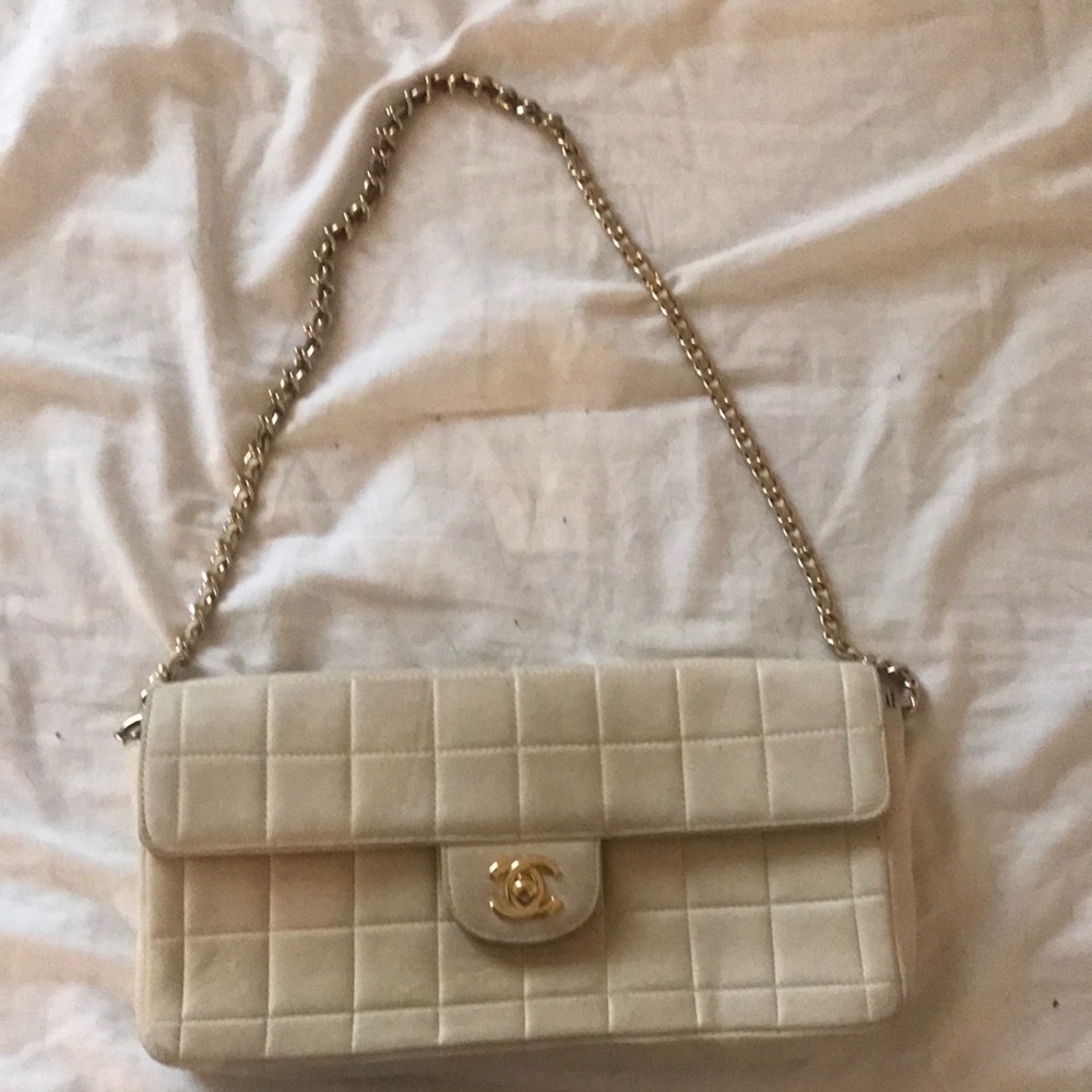 Chanel shoulder bag